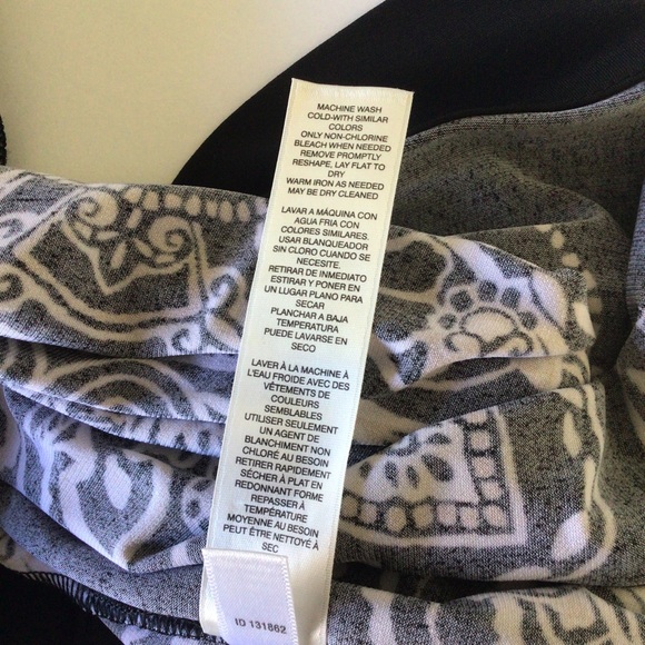 WHITE HOUSE BLACK MARKET PRINTED TUNIC TOP SIZE SMALL - Picture 7 of 12